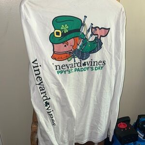 Vineyard vines st paddy’s day long sleeve